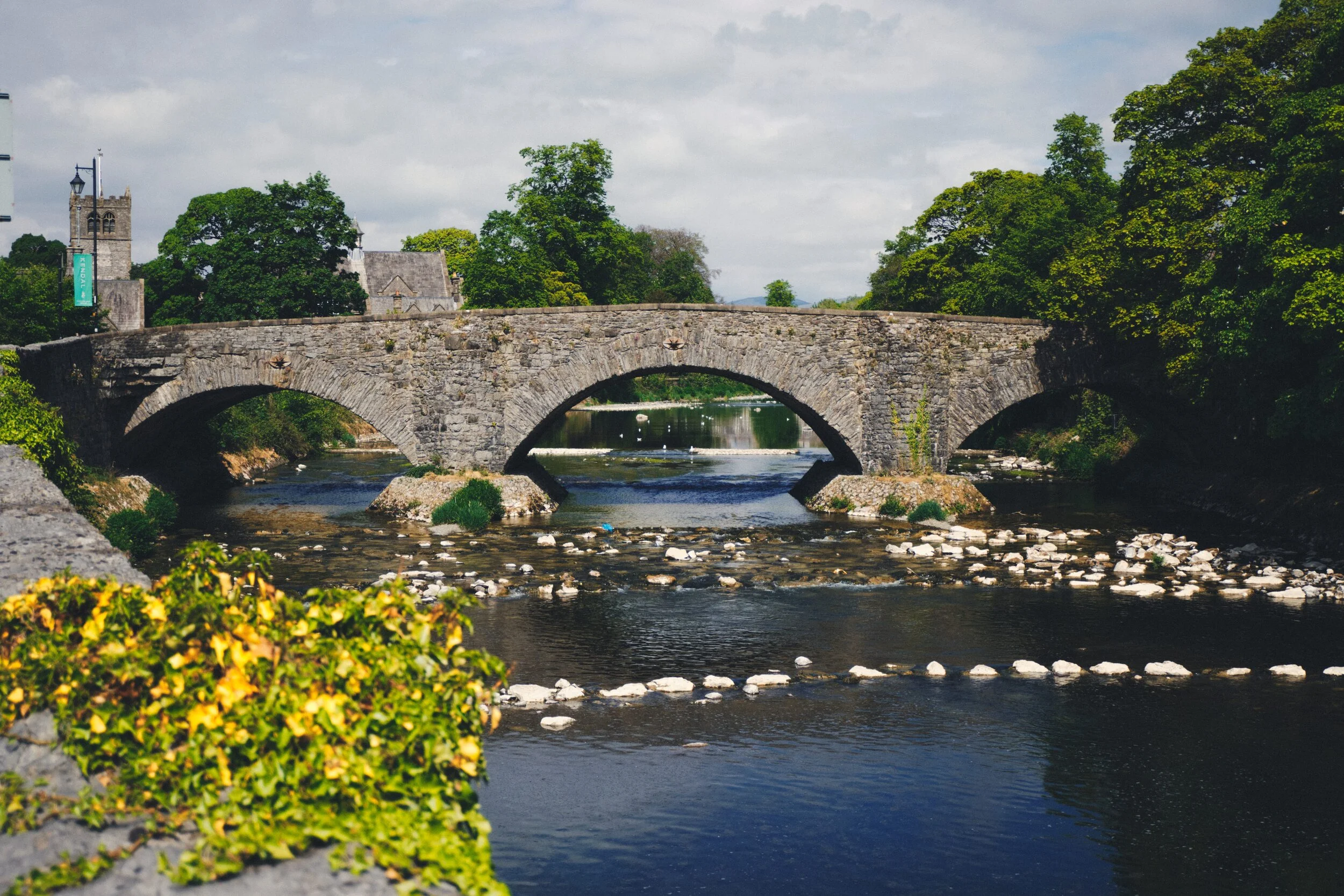 Nether Bridge in Kendal, probably Kendal’s prettiest bridge. Dates from the 17th century.